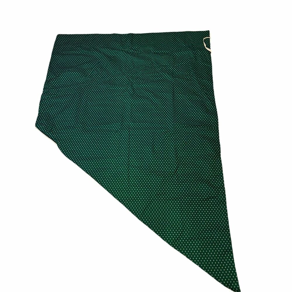 #4359 Emerald Green asymmetrical curtain 62 in x 42 in